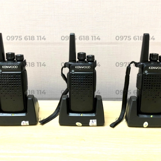 Bộ đàm Kenwood TK-330